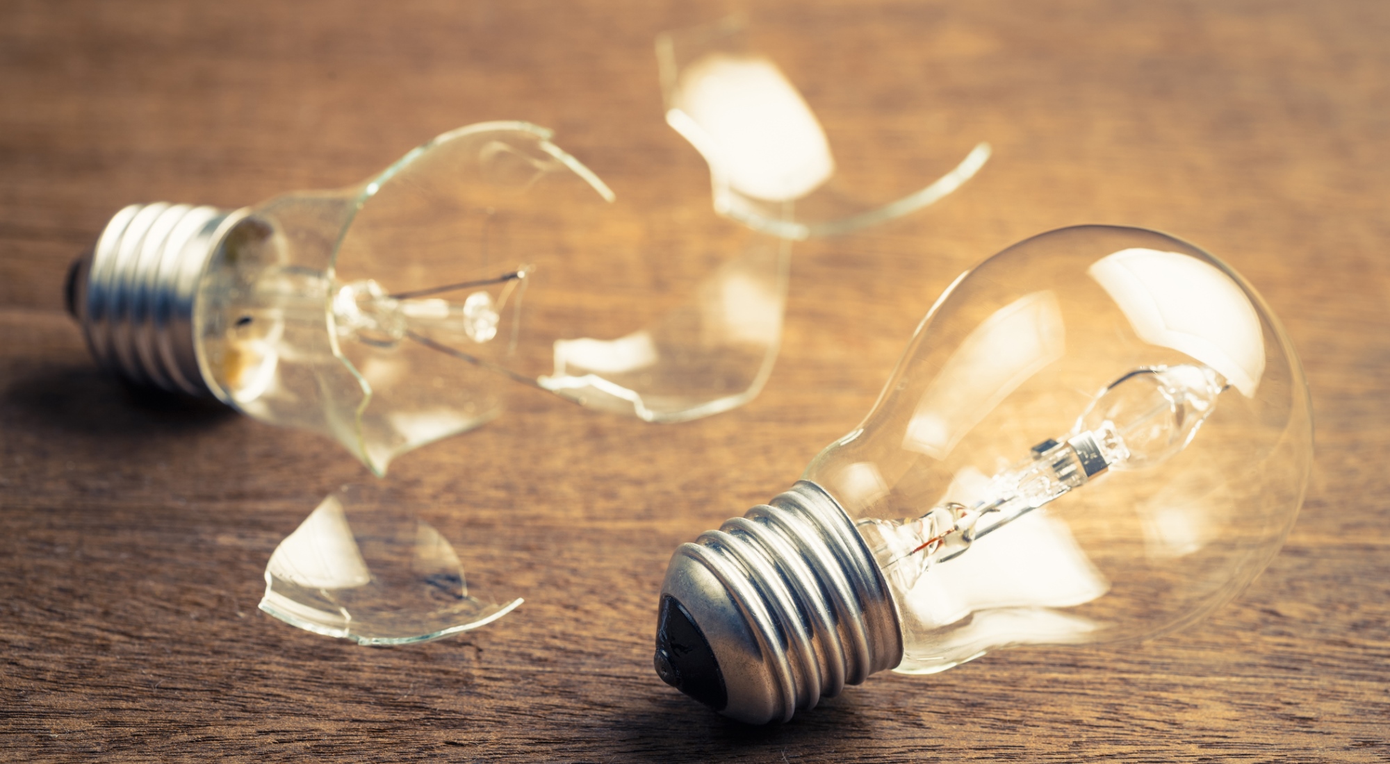 consulting disruption - broken lightbulb